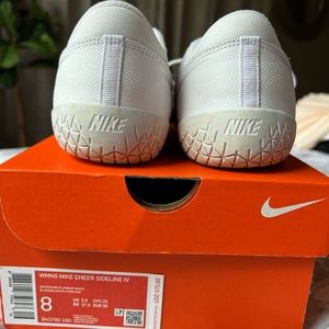 Nike Cheer Sideline Women’s shoes